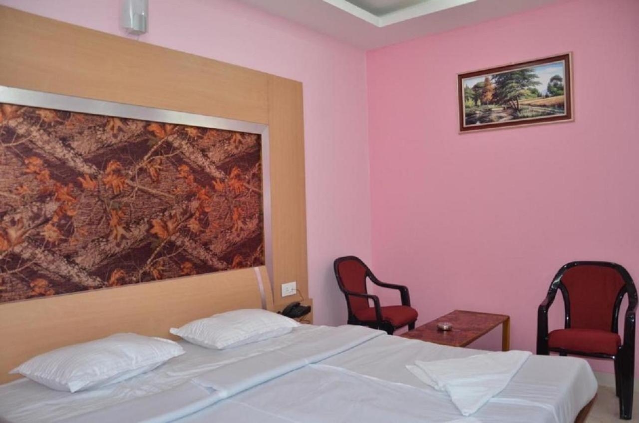 Hotel Barbareek Shillong Zewnętrze zdjęcie