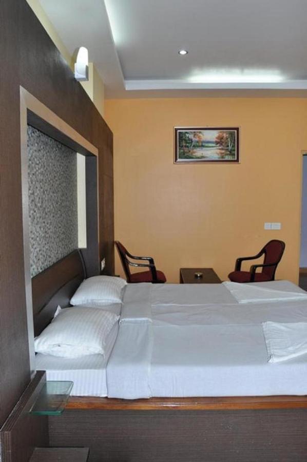 Hotel Barbareek Shillong Zewnętrze zdjęcie
