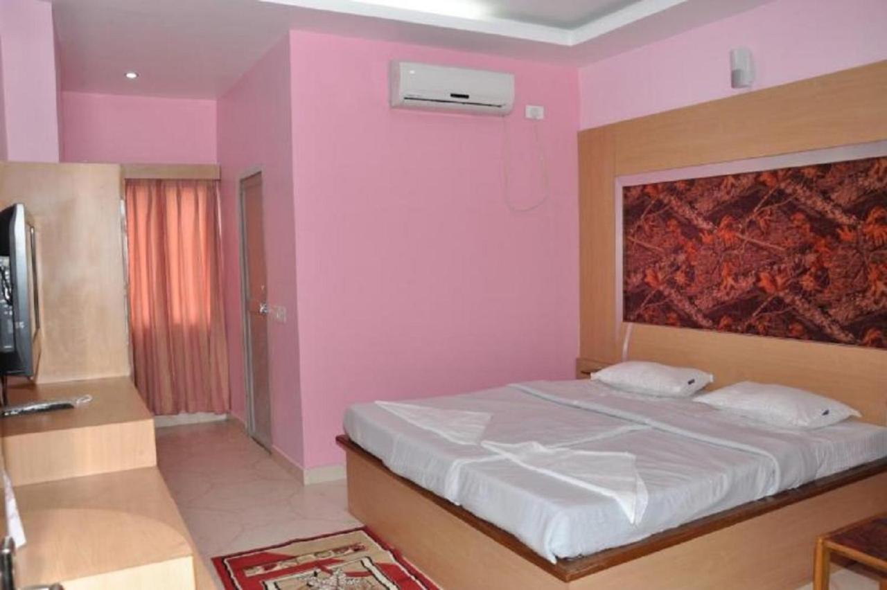 Hotel Barbareek Shillong Zewnętrze zdjęcie