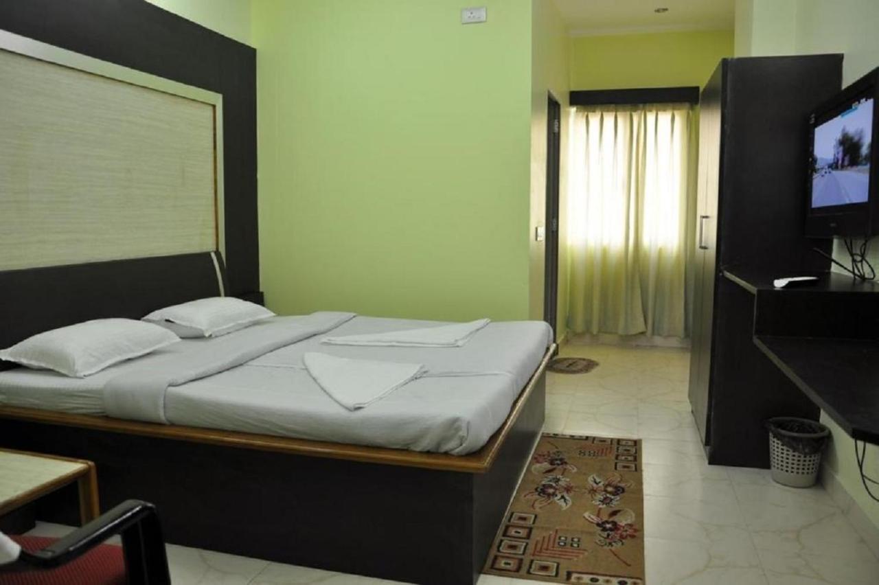 Hotel Barbareek Shillong Zewnętrze zdjęcie