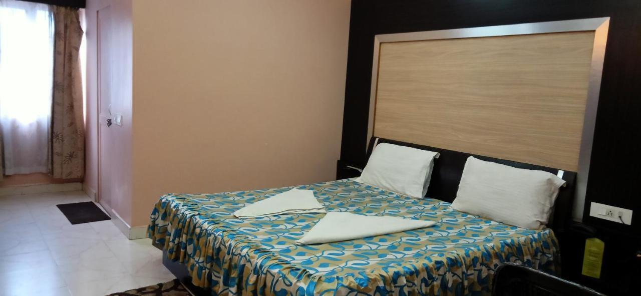 Hotel Barbareek Shillong Zewnętrze zdjęcie